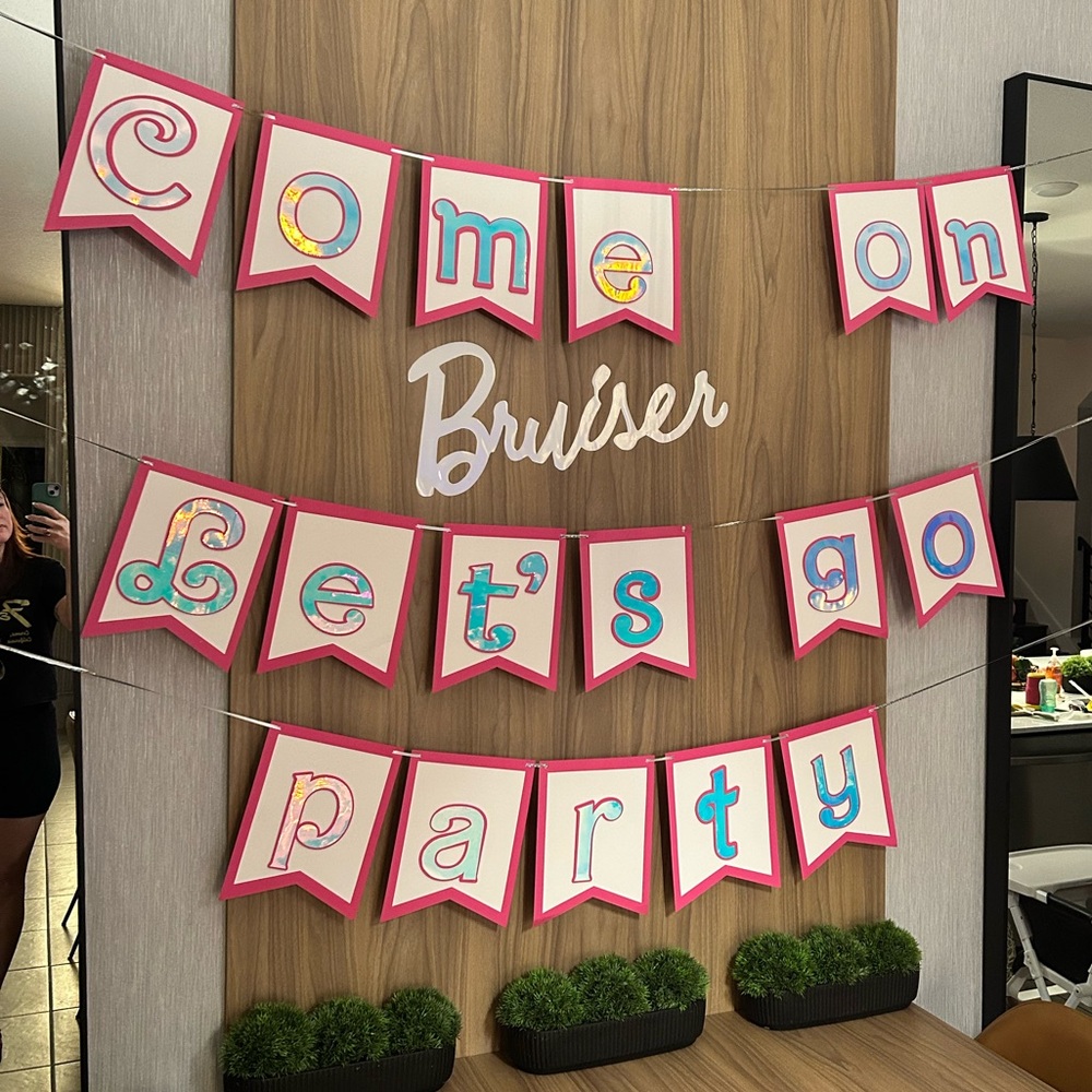Custom Party Banners, Signs, & Invitations